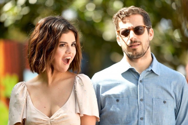 Selena Gomez kendi markasını kuruyor. 3