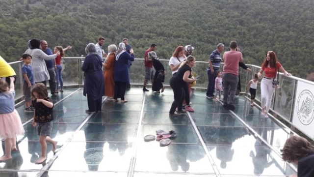 Artvin'deki cam seyir terasına yoğun ilgi 7