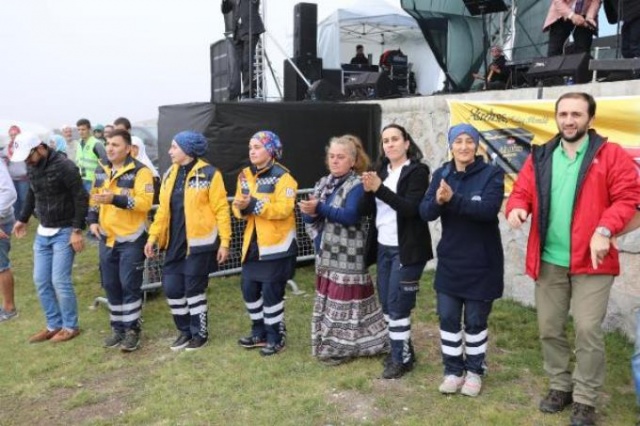 Ovit Yaylası'nda festival heyecanı, horonla başladı 7