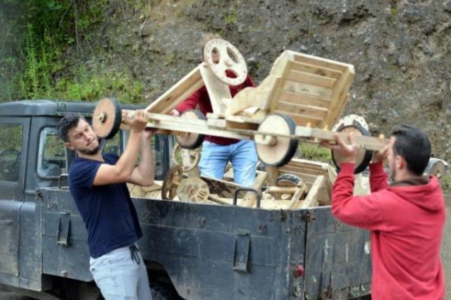 'Formulaz' tahta araba yarışları nefes kesti 6