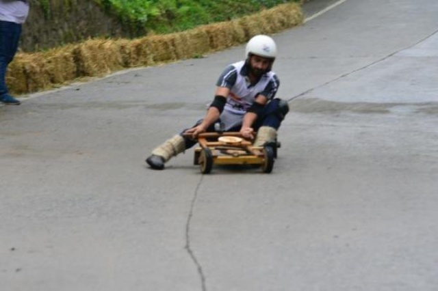 'Formulaz' tahta araba yarışları nefes kesti 2