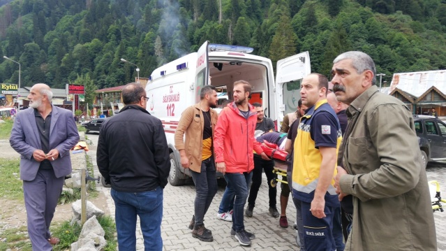 Ayder’de tartışma konusu olan salıncaklarda kaza! 7