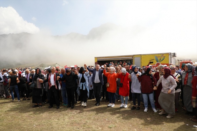 Ovit Yayla Şenlikleri’nde en uzun horon halkası denemesi! 3