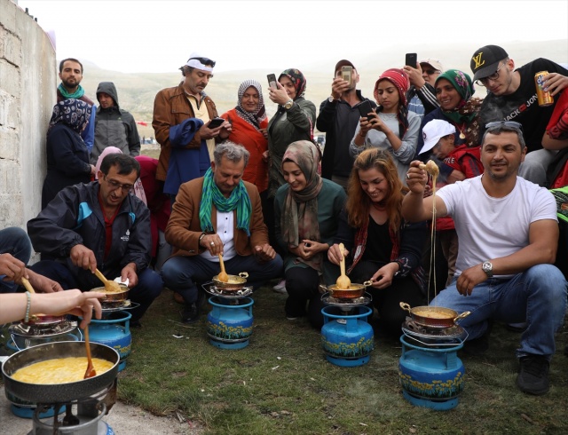 Ovit Yayla Şenlikleri’nde en uzun horon halkası denemesi! 7