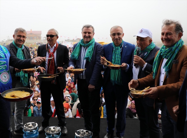 Ovit Yayla Şenlikleri’nde en uzun horon halkası denemesi! 4