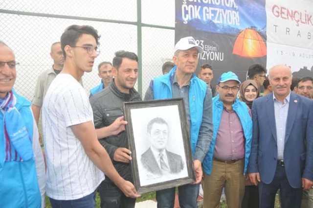 Onlar okudu Bakan Trabzon'a tatile gönderdi 2