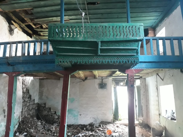 Araklı’da tarihi cami bakımsızlıktan bu hale geldi 5