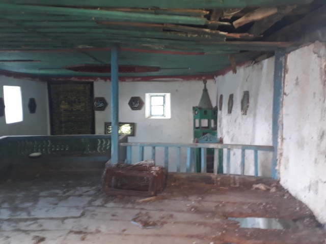 Araklı’da tarihi cami bakımsızlıktan bu hale geldi 2