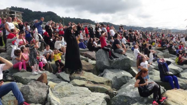 Karadeniz semalarında nefes kesen gösteri 12