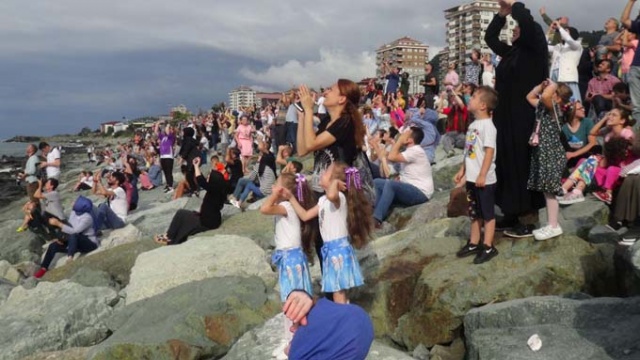 Karadeniz semalarında nefes kesen gösteri 5