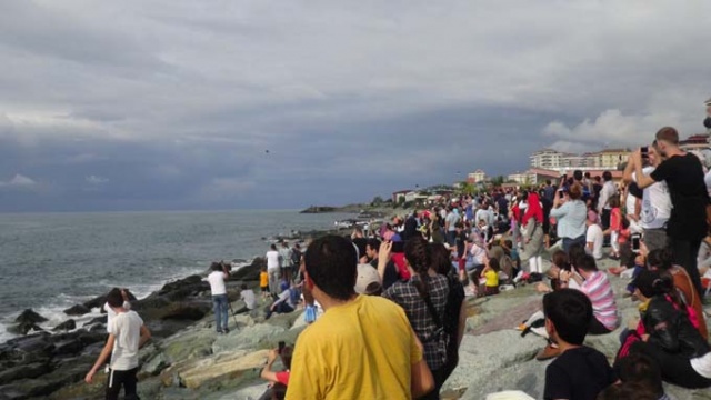 Karadeniz semalarında nefes kesen gösteri 6