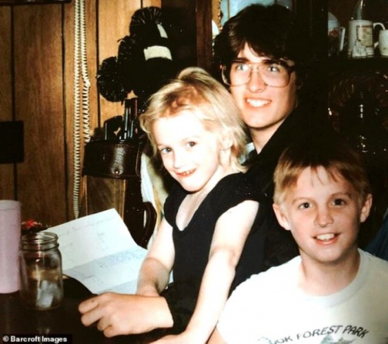 Herkesten sekiz kat hızlı yaşlanıyor! Yaşını duyanlar inanamıyor 13