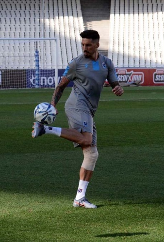 Trabzonspor AEK'ya hazır 9