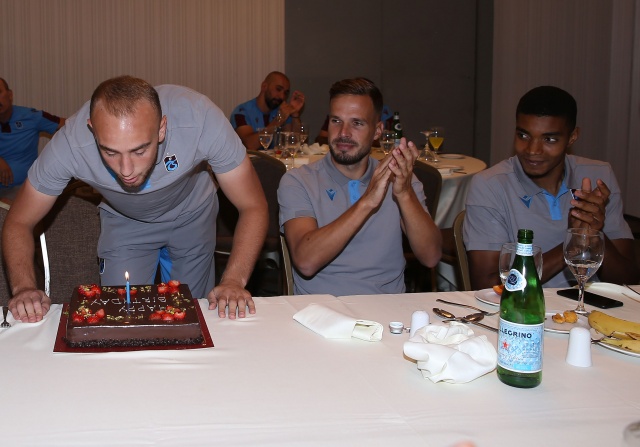 Trabzonspor'dan Doğan Erdoğan'a sürpriz doğum günü! 4