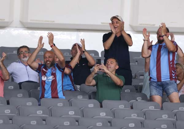 AEK Trabzonspor maçında neler oldu? 13