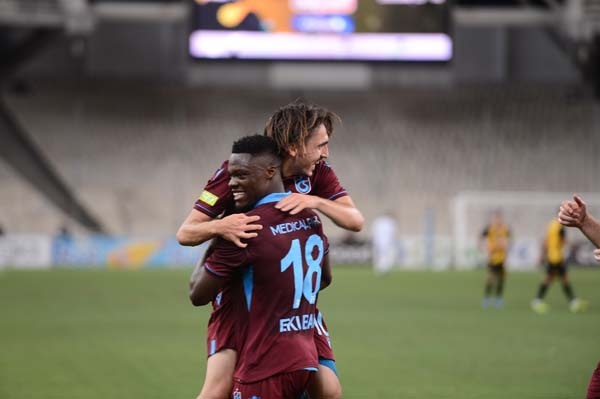 AEK Trabzonspor maçında neler oldu? 46