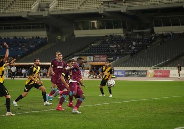 AEK Trabzonspor maçında neler oldu? 52