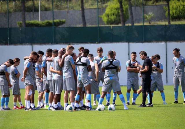 Trabzonspor, Malatya maçından sonra ara vermedi! AEK maçı hazırlıkları başladı 18