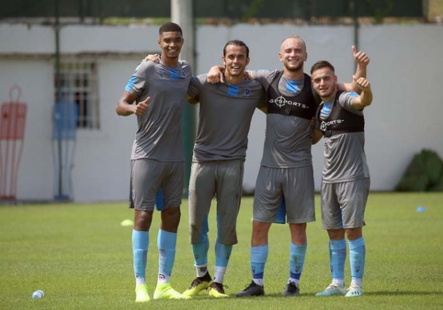 Trabzonspor, Malatya maçından sonra ara vermedi! AEK maçı hazırlıkları başladı 33