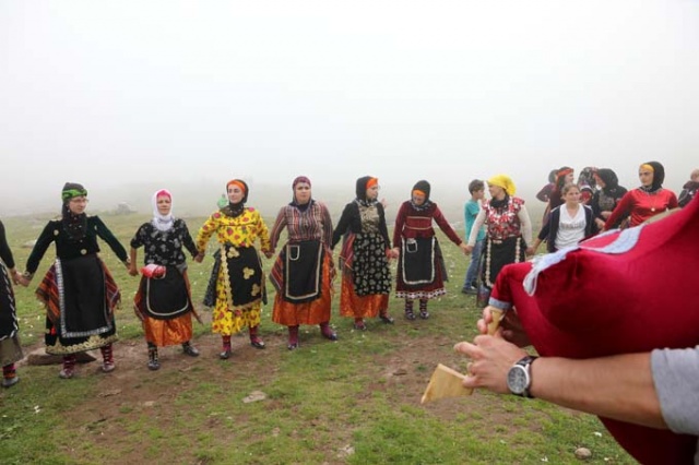 Rize'de Didingola Yaylası'nda renkli şenlik 13