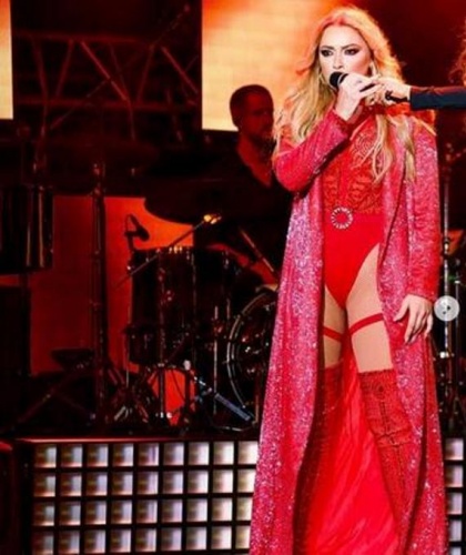 Hadise'den 'Benim hayatım benim vücudum' çıkışı 8