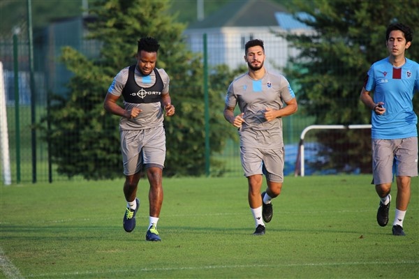 Trabzonspor, AEK maçı öncesi son antrenmanını yaptı! 4