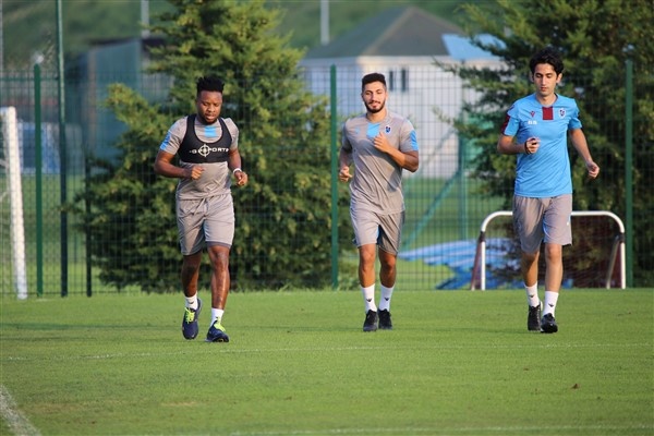 Trabzonspor, AEK maçı öncesi son antrenmanını yaptı! 12