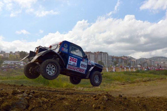 Trabzon'da Offroad yarışları nefes kesti 4