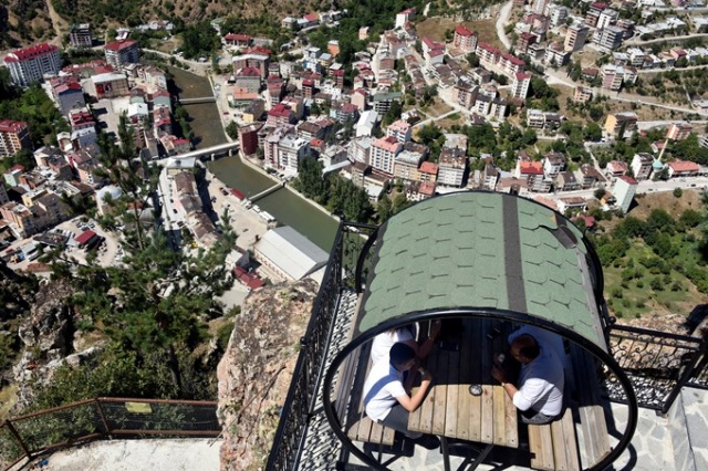 Adrenalin tutkunları Cam Seyir Terası'na akın ediyor 7
