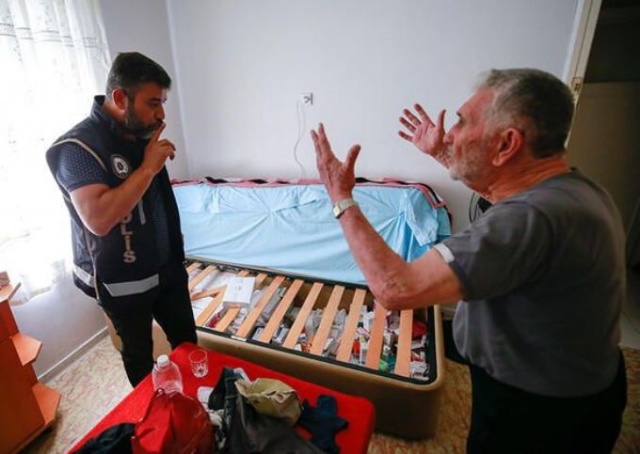 Evini kaçak muayenehaneye, babasının evini ecza deposuna çevirmiş 19