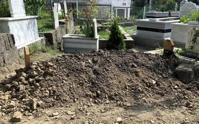 Aybüke bebek ve annesi son yolculuğa uğurlandı 5