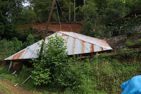 Rize'de yaşanan afetin boyutları gün ağırınca ortaya çıktı. 10