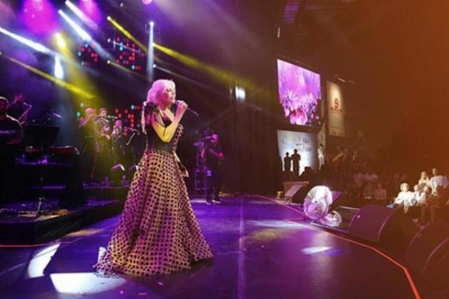 Ajda Pekkan'ın fotoşop mesaisi! 4