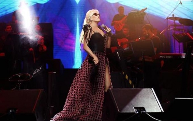 Ajda Pekkan'ın fotoşop mesaisi! 2