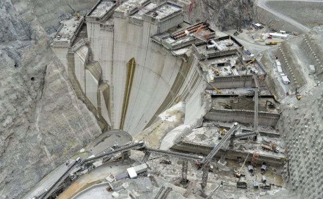 40 bin karede Yusufeli Barajı "time lapse" tekniği ile görüntülendi. 11