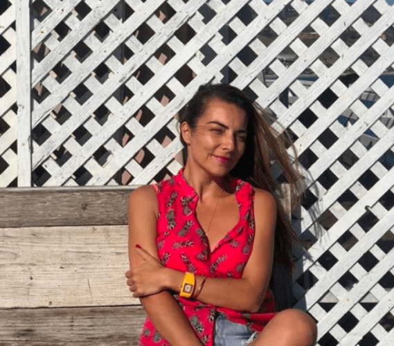 Burcu Kara önce arıların saldırısına uğradı sonra...! 8