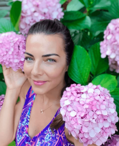 Burcu Kara önce arıların saldırısına uğradı sonra...! 6