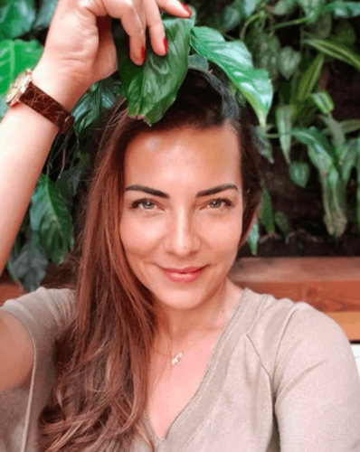 Burcu Kara önce arıların saldırısına uğradı sonra...! 5