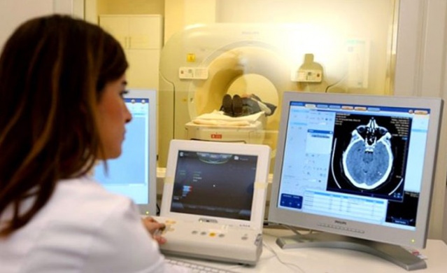 Doktorlar bile çözemedi! 2 saatte bir hafızası sıfırlanıyor 5