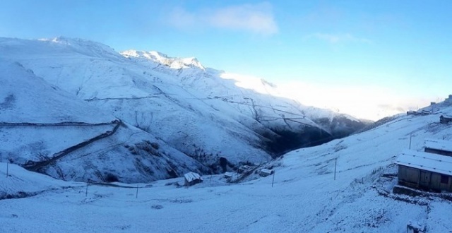 Yaylalar beyaza büründü 3