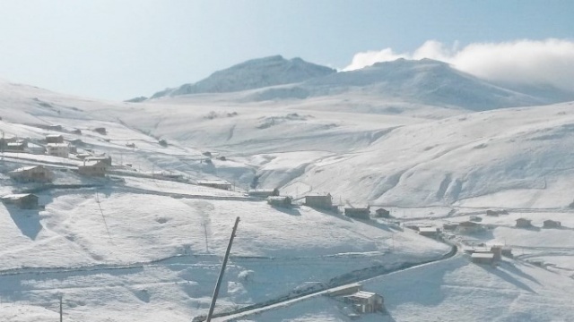 Yaylalar beyaza büründü 7