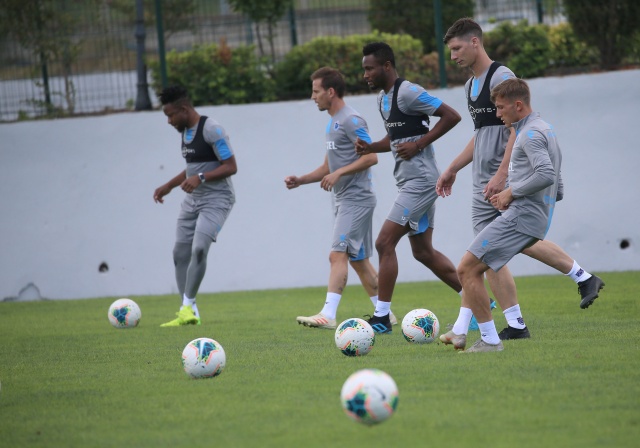 Sivasspor maçı öncesi taraftarlardan Trabzonspor'a moral 2