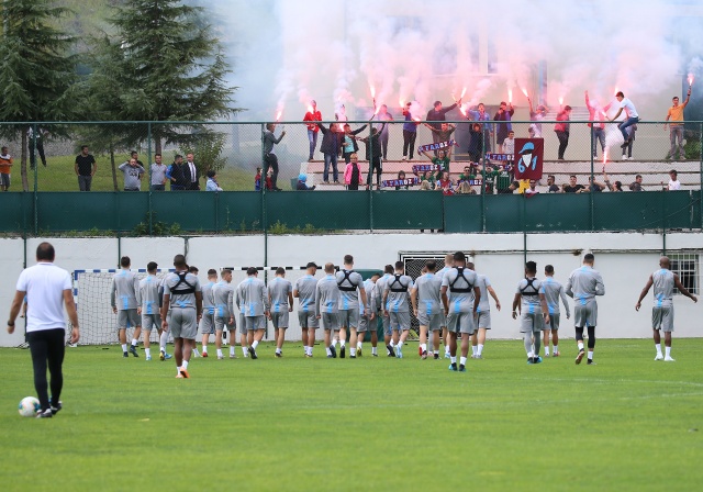 Sivasspor maçı öncesi taraftarlardan Trabzonspor'a moral 7