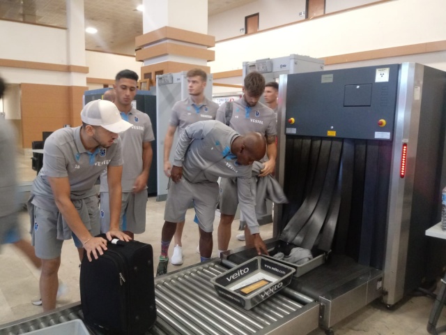 Trabzonspor kafilesi Sivas'a gitti 8