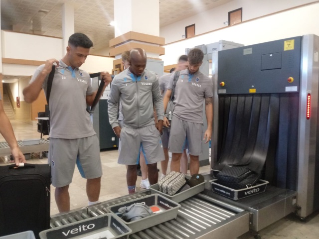 Trabzonspor kafilesi Sivas'a gitti 6