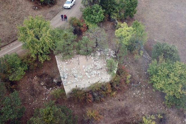 Tarihi kilisenin çatısında dikkat çeken görüntü 6