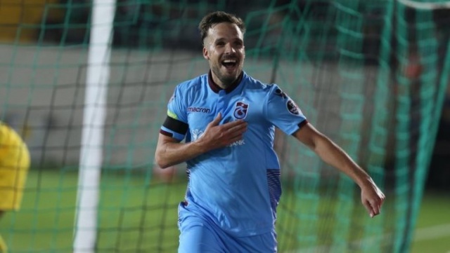 Jose Sosa ve Novak kararını verdi 3