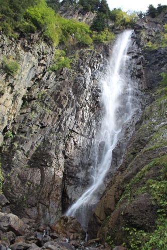 Aytaş Asmasu Şelalesi turistlerin ilgisini çekiyor 4
