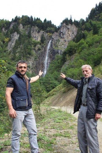 Aytaş Asmasu Şelalesi turistlerin ilgisini çekiyor 5