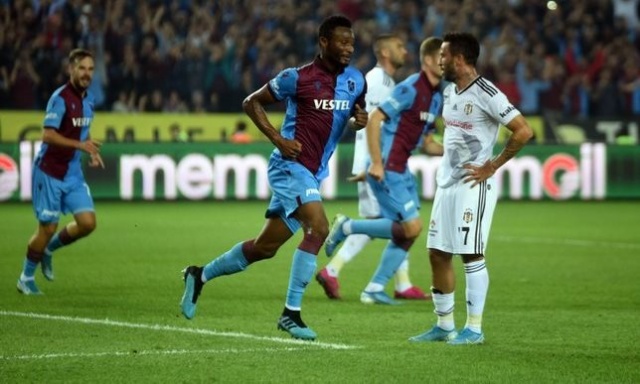 Erman Toroğlu'ndan Trabzonsporlu futbolcuya: Helal olsun 15